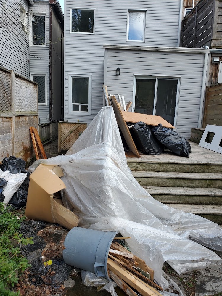 Cheap junk removal